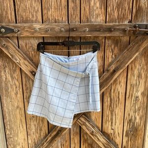 BCBGeneration Striped Skort